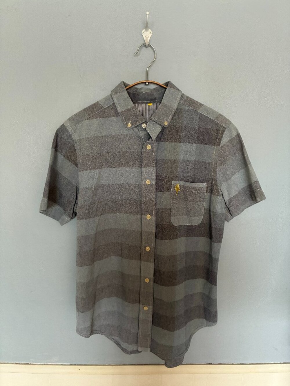 Five Four Mark McNairy Grey and Blue Button Front Shirt Size M